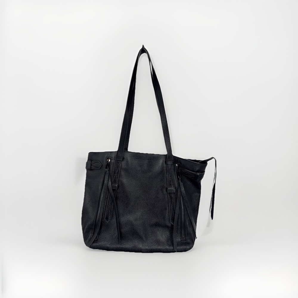 Aimee Kestenberg Black Leather Shoulder‎ Bag Large Zipper Front Pockets